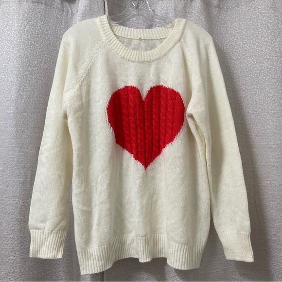 Women’s Cozy Cream Sweater with Red Heart Design Size XL Valentine, Preppy - Picture 3 of 9